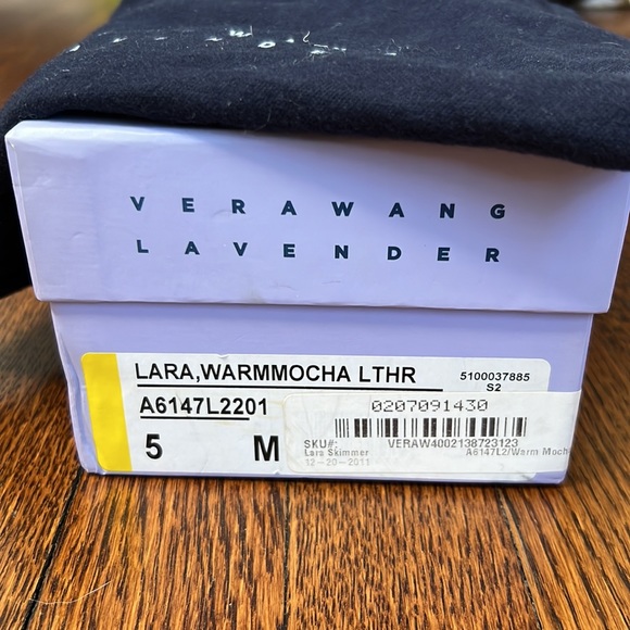 Vera Wang Lavender Lara Skimmer Size 5 - Picture 10 of 10